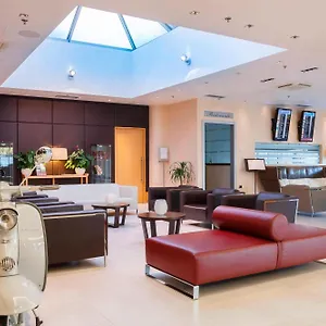 https://courtyard-by-marriott-venice-airport.hotelslidodijesolo.com